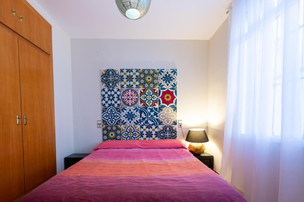 Cozy Apartment Near The Center, Torres De Serrano Валенсия Екстериор снимка